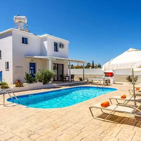 Villa Akti By